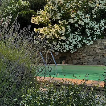 Mas D'oleandre Montaren-et-Saint-Médiers