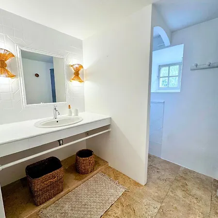 Mas D'oleandre - Wellness&spa, Adults Only Montaren-et-Saint-Médiers